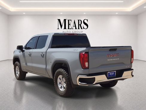 Used 2024 GMC Sierra 1500 SLE AWD/4WD image 3