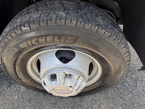 Used 2024 Chevrolet Silverado 3500 W/T w/ Snow Plow Prep Package image 21