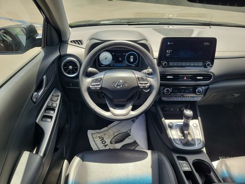 Used 2022 Hyundai Kona Limited AWD/4WD image 10