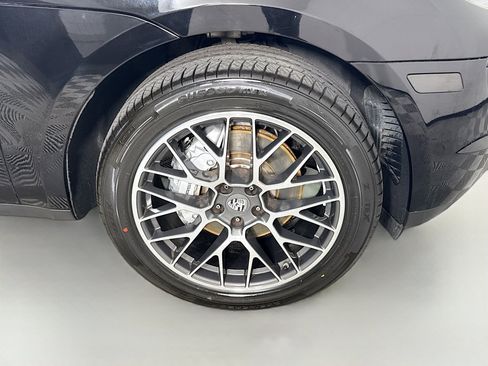 Used 2018 Porsche Macan S image 31