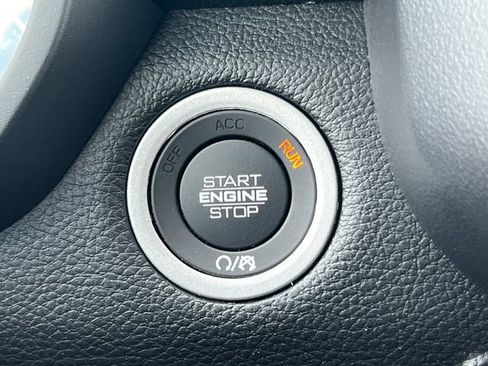Used 2022 RAM 1500 Big Horn AWD/4WD image 35