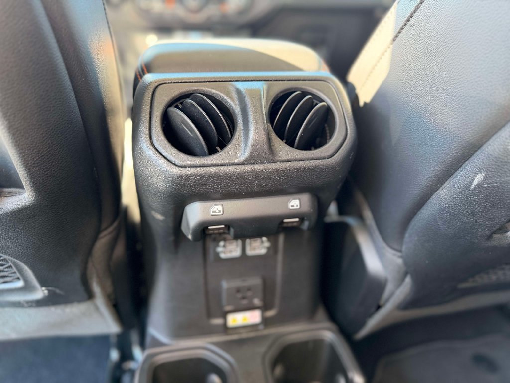 Used 2023 Jeep Gladiator Mojave w/ LED Lighting Group AWD/4WD image 16