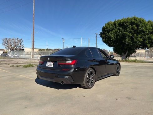 Used 2022 BMW 330i Sedan w/ M Sport Package image 5
