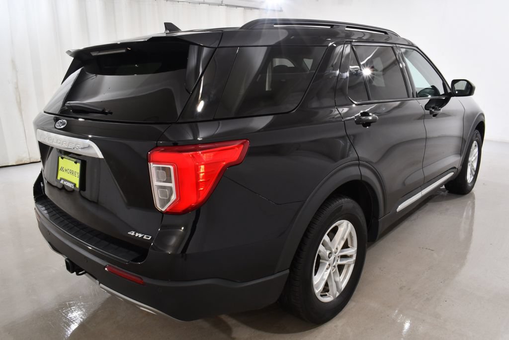 Used 2024 Ford Explorer XLT w/ Equipment Group 202A AWD/4WD image 11