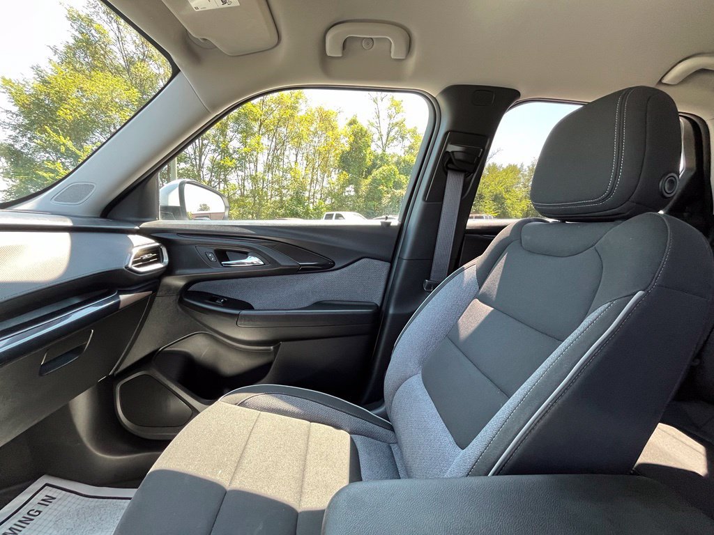 Used 2023 Chevrolet TrailBlazer LT AWD/4WD image 26