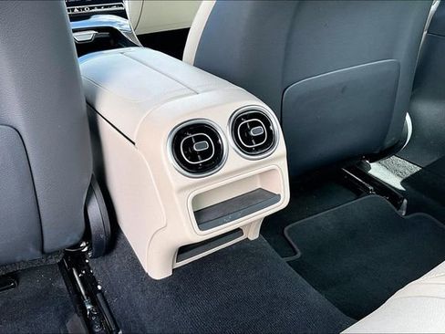 Certified 2023 Mercedes-Benz C 300 4MATIC Sedan image 13