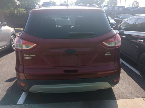 Used 2015 Ford Escape SE w/ Equipment Group 201A AWD/4WD image 4
