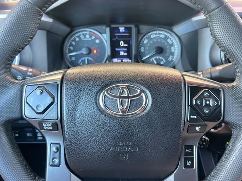 Used 2022 Toyota Tacoma TRD Sport w/ Technology Package AWD/4WD image 26