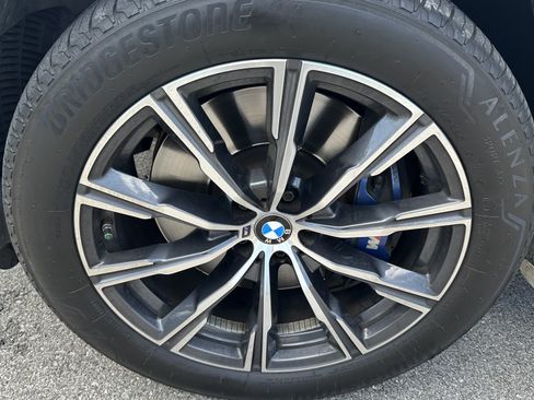 Used 2021 BMW X5 M50i w/ Premium Package AWD/4WD image 12