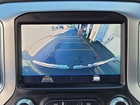 Used 2020 GMC Sierra 1500 Elevation w/ Elevation Value Package image 12