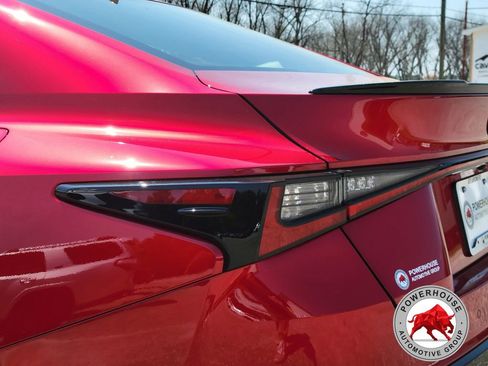 Used 2022 Lexus IS 350 F Sport image 12