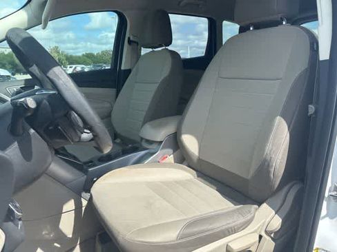 Used 2013 Ford Escape SE FWD image 22