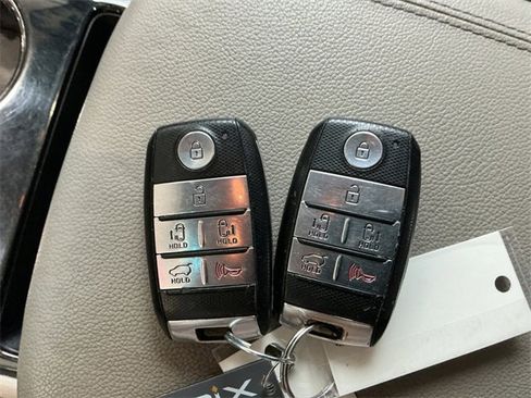 Used 2020 Kia Sedona EX w/ EX Premium Package image 30