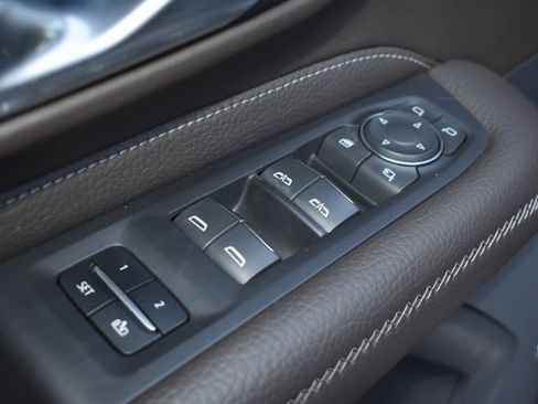 Used 2022 GMC Yukon Denali image 19