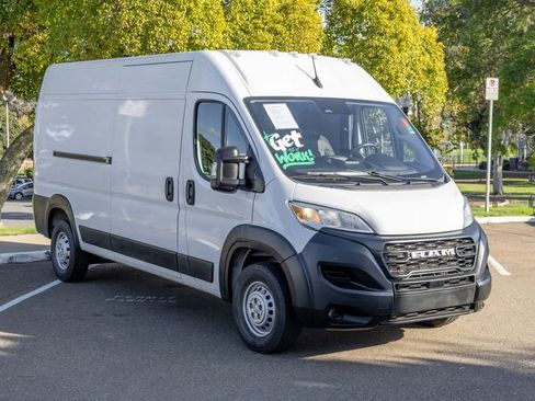 Used 2023 RAM ProMaster 2500 image 4
