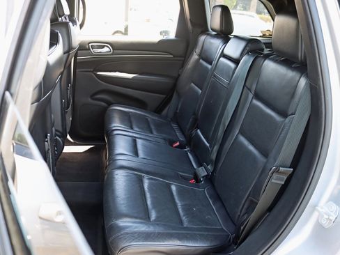 Used 2018 Jeep Grand Cherokee High Altitude AWD/4WD image 29