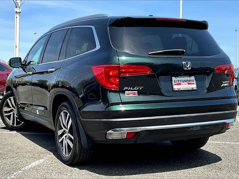 Used 2017 Honda Pilot Touring image 11