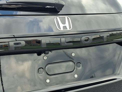 Certified 2023 Honda Pilot EX-L image 34
