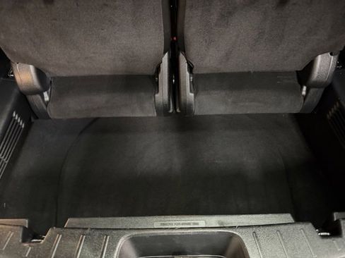 Used 2018 Ford Explorer Limited image 24