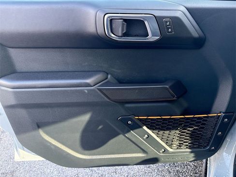 Used 2024 Ford Bronco Badlands image 15