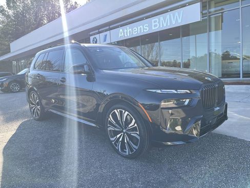 Certified 2023 BMW X7 M60i w/ Executive Package image 2