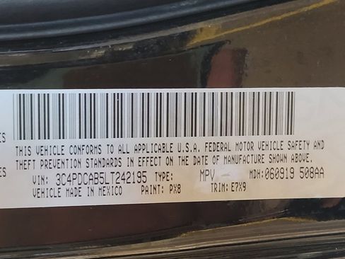 Used 2020 Dodge Journey SE w/ SE Popular Equipment Group FWD image 33