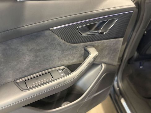 Used 2022 Audi RS Q8 AWD/4WD image 37