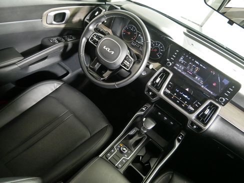 Used 2022 Kia Sorento S AWD/4WD image 9