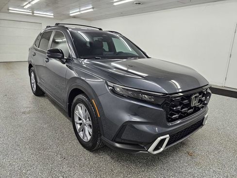 Used 2024 Honda CR-V Sport Touring image 3