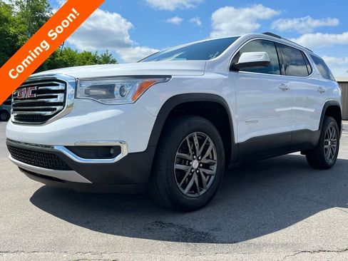 Used 2019 GMC Acadia SLT w/ LPO, Floor Liner Package AWD/4WD image 2