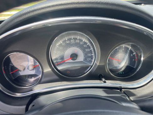 Used 2012 Chrysler 200 Limited FWD image 16