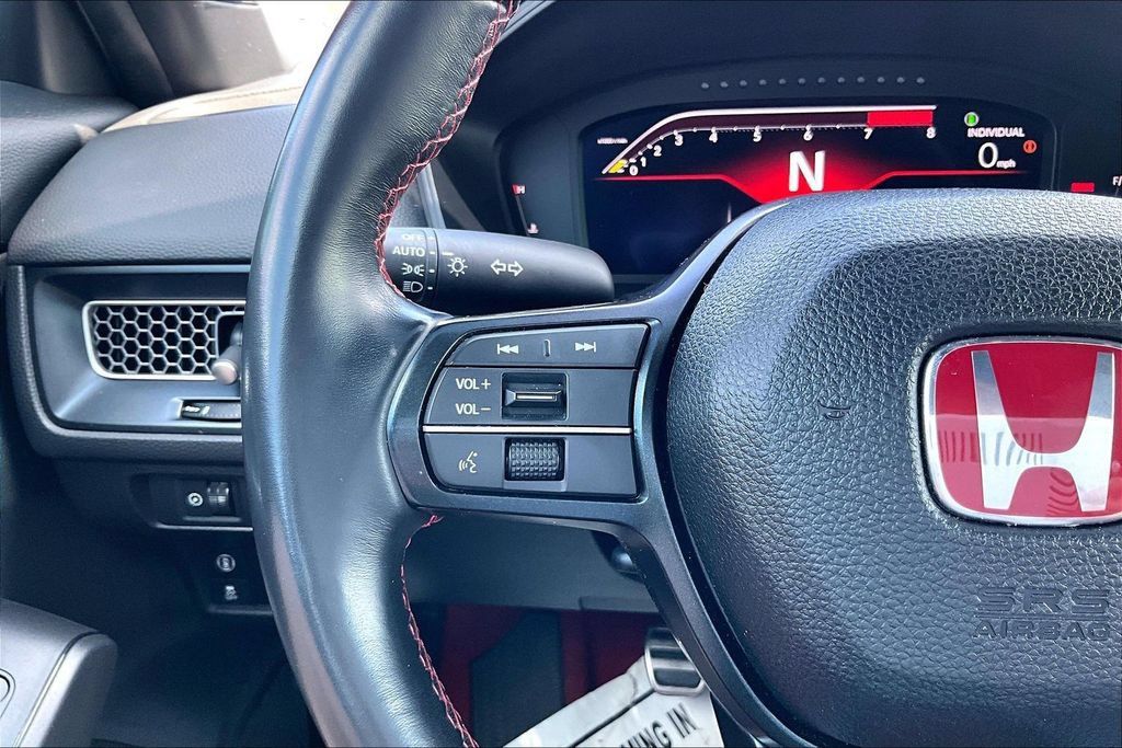 Used 2024 Honda Civic Type R image 18