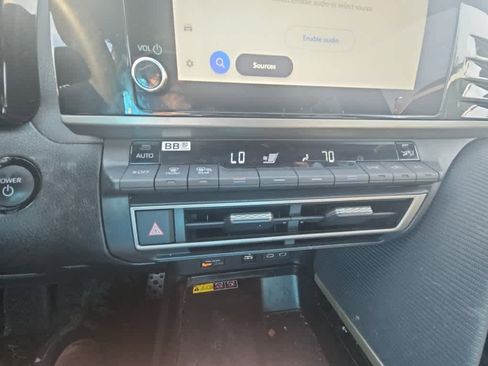 Used 2026 Toyota Camry SE w/ Convenience Package FWD image 17