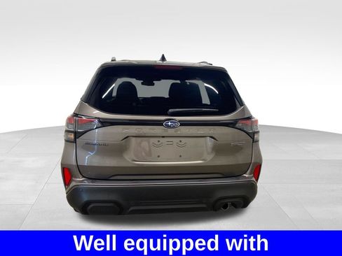 Certified 2025 Subaru Forester Touring AWD/4WD image 3