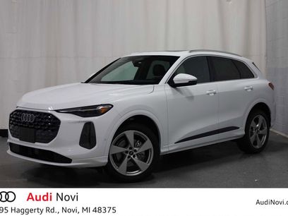 New 2025 Audi Q5 Premium Plus