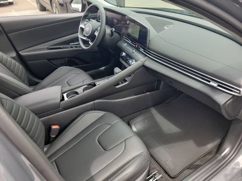 New 2026 Hyundai Elantra Limited FWD image 22