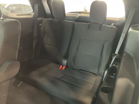 Used 2020 Ford Explorer XLT w/ Comfort Package image 24