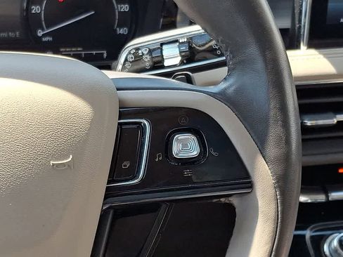 Used 2021 Lincoln Corsair FWD w/ Premium Package image 22