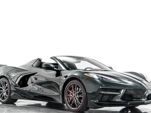 Used 2023 Chevrolet Corvette Stingray Premium Conv w/ Z51 Performance Package RWD image 33