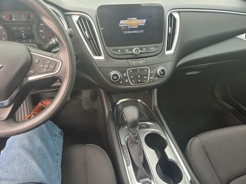 Used 2024 Chevrolet Malibu LT FWD image 8