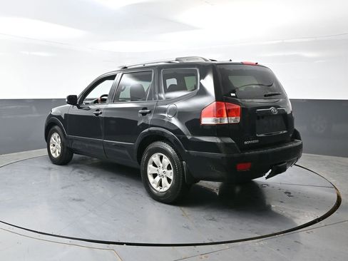 Used 2009 Kia Borrego LX RWD image 11