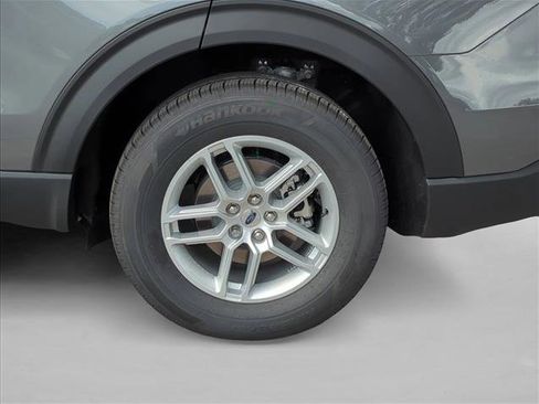 New 2026 Ford Explorer Active w/ Active Comfort Package image 10