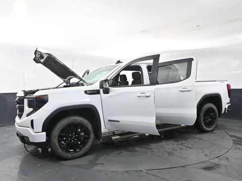 Used 2024 GMC Sierra 1500 Elevation image 28