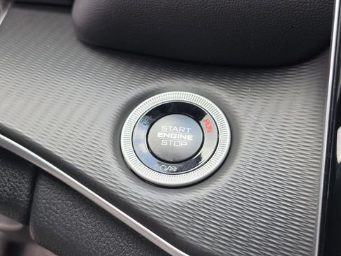 Certified 2025 Jeep Grand Cherokee Laredo X w/ Luxury Tech Group I RWD image 32