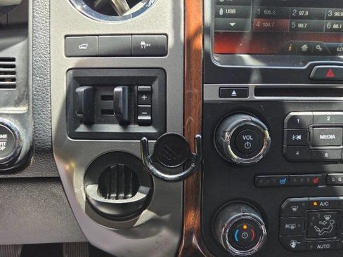 Used 2015 Ford Expedition Platinum RWD image 12
