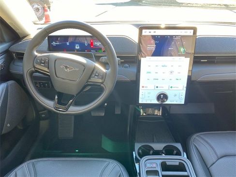 Used 2025 Ford Mustang Mach-E Premium image 8