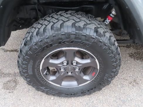 Used 2020 Jeep Gladiator Rubicon AWD/4WD image 15