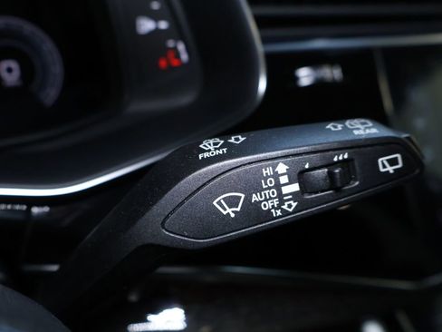 Used 2022 Audi Q7 3.0T Premium Plus w/ Premium Plus Package image 35