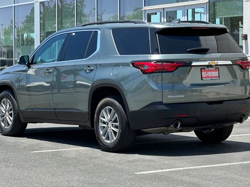 Used 2023 Chevrolet Traverse LT FWD image 6