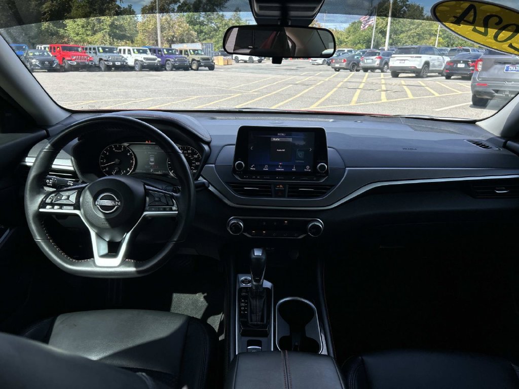 Certified 2024 Nissan Altima 2.5 SR AWD/4WD image 19